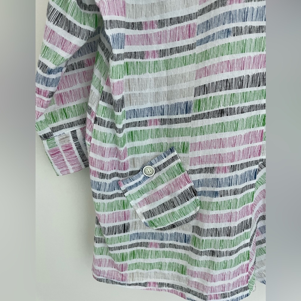 TERRA SJ Apparel  Size S 3/4 Sleeve Button Down collared asymmetrical pockets - Picture 7 of 8